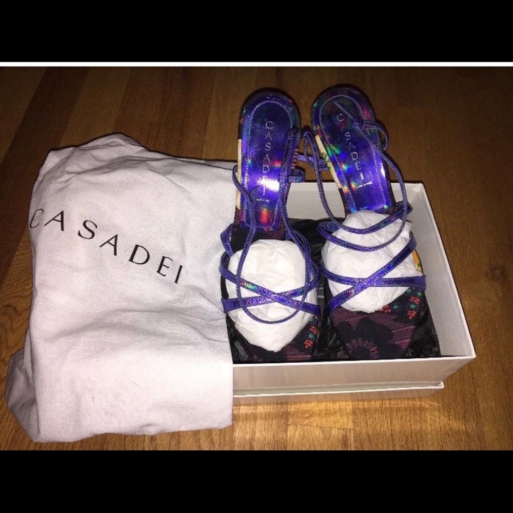 CASADEI PURPLE PATENT iridescent sandal SZ 9 39